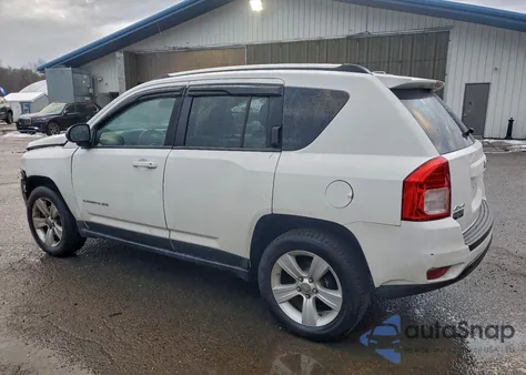 2012 Jeep Compass Latitude z USA, uszkodzony, nr VIN 1C4NJDEB5CD676672